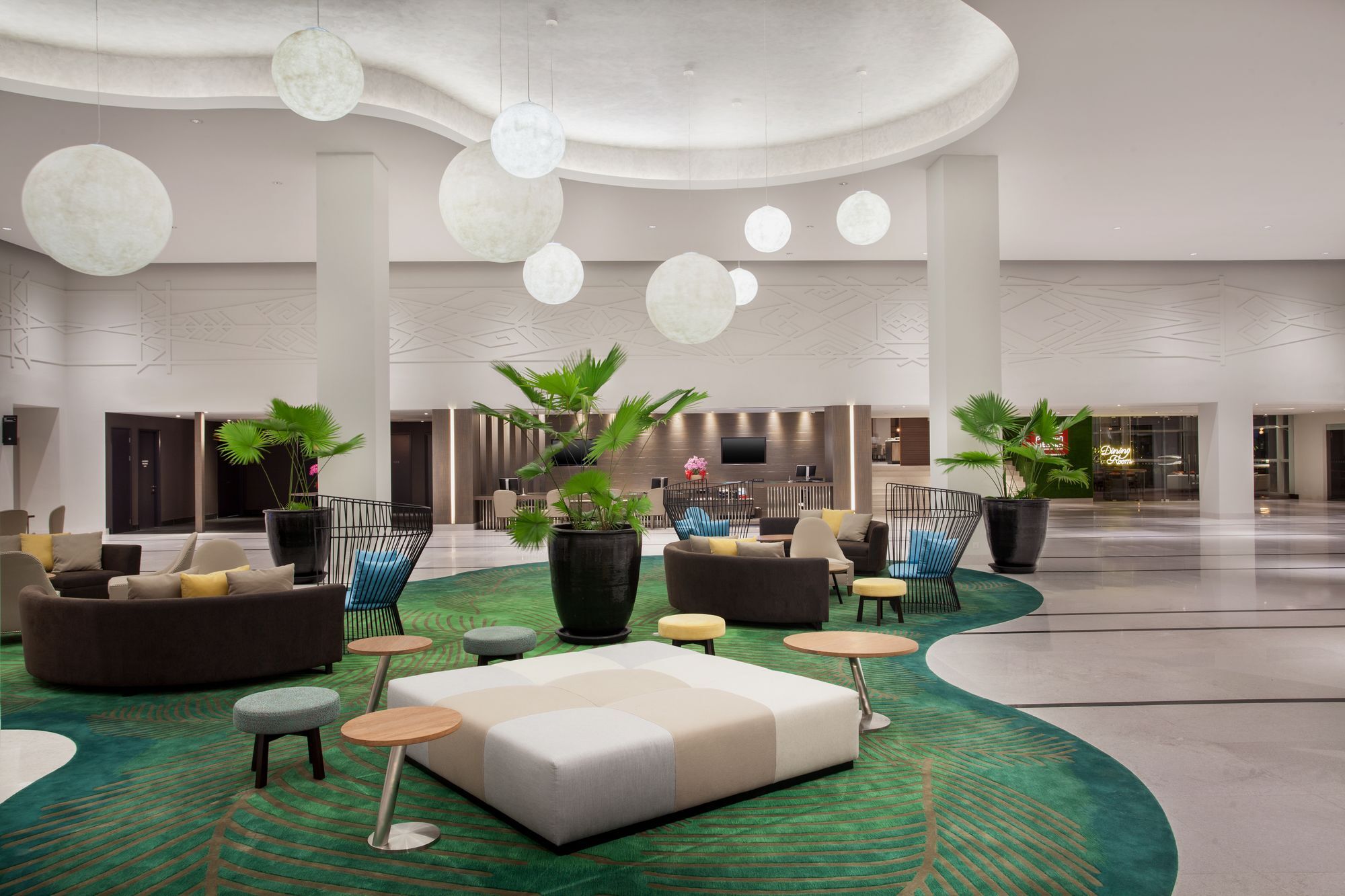Pullman Miri Waterfront Hotel Eksteriør billede Lobby